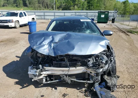 2020 Toyota Corolla Le z USA, uszkodzony, nr VIN JTDEPRAE3LJ026333